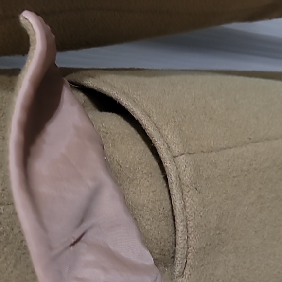 Coat. - Picture 5 of 6